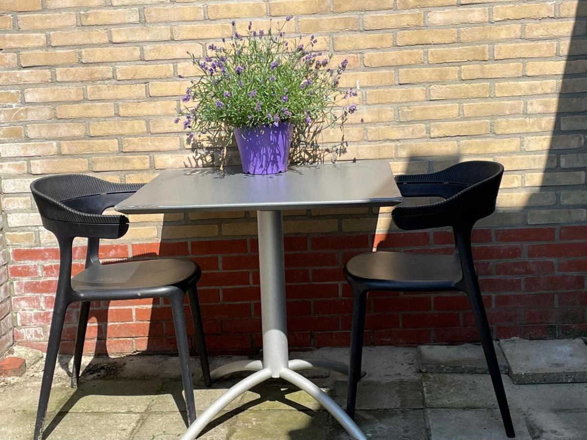 De Cel Apartment Нес Екстериор снимка