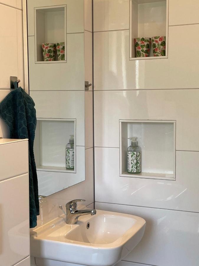 De Cel Apartment Нес Екстериор снимка